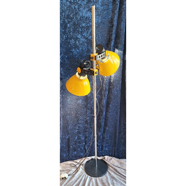 1970s Vintage Floor Lamp with Yellow Clamp Shades on a Chrome-Plated Metal Frame from Temde-Leuchten, 1970s For Sale - Image 5 of 10