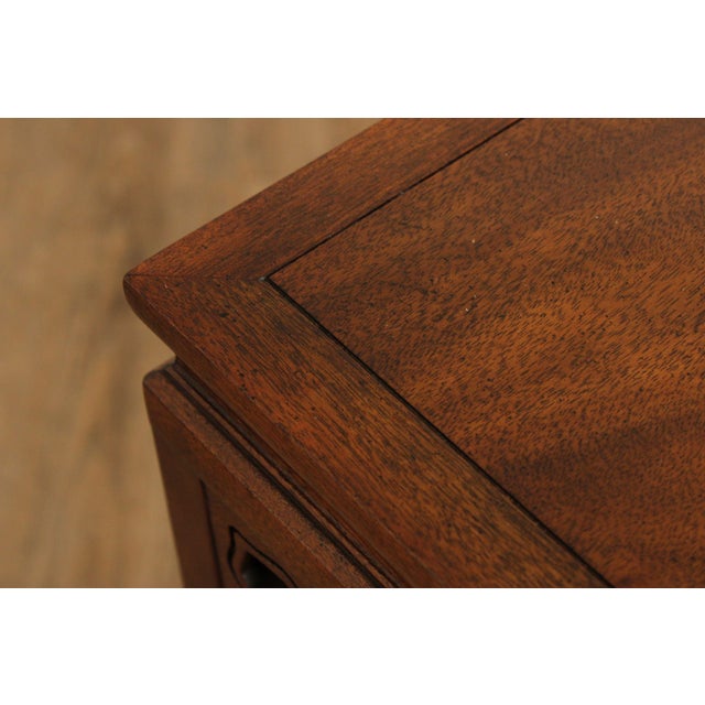 Baker Asian Inspired Pair of Mahogany Pedestal Plant Stands For Sale In Philadelphia - Image 6 of 12