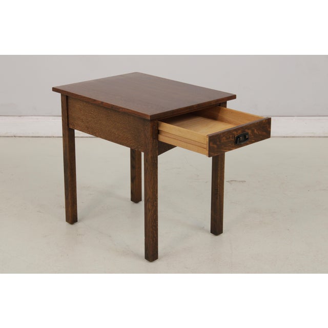 1990s Pair Stickley Arts & Crafts Mission Oak Lamp Tables For Sale - Image 5 of 17