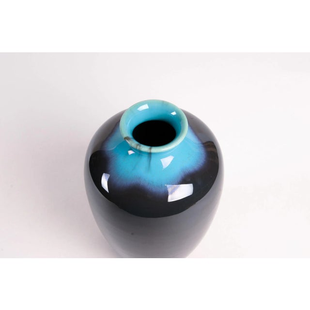 American 1933 Rookwood Glaze Effect Vase For Sale - Image 3 of 6