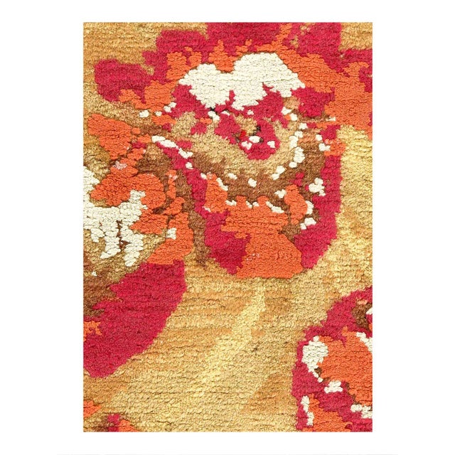This contemporary rug is from the Modern collection and features a beautiful classic. These rugs bring modern...