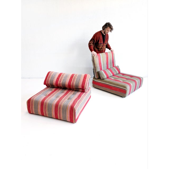 1990s modular sofa consisting of 2 elements by famous French designer Hans Hopfer for Roche Bobois. Both elements still...