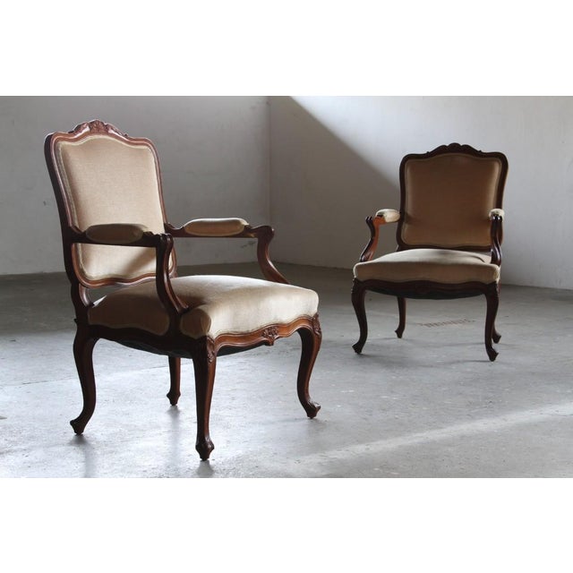Rococo Antique Danish Louis XV Lounge Chairs, 18th Century, Set of 2 For Sale - Image 3 of 18