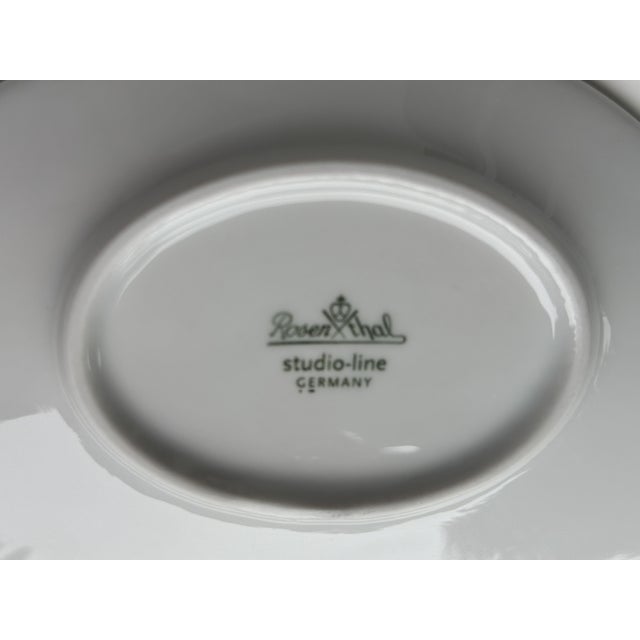 Rosenthal Free Spirit Plate by Robin Platt for Rosenthal, Germany, 2000s, Set of 2 For Sale - Image 4 of 6