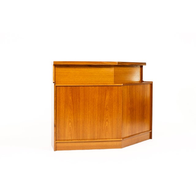 1960s Danish Modern Mid Century Teak Angular Dry Bar With Display Cabinet — Turnidge For Sale In Los Angeles - Image 6 of 14