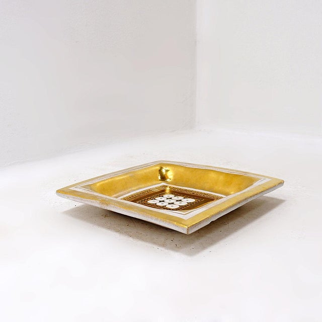 Mid Century - Vintage - Ceramic Measures : 31x31cm H:5cm Material : Ceramic Decorative plate or trinket dish by the...