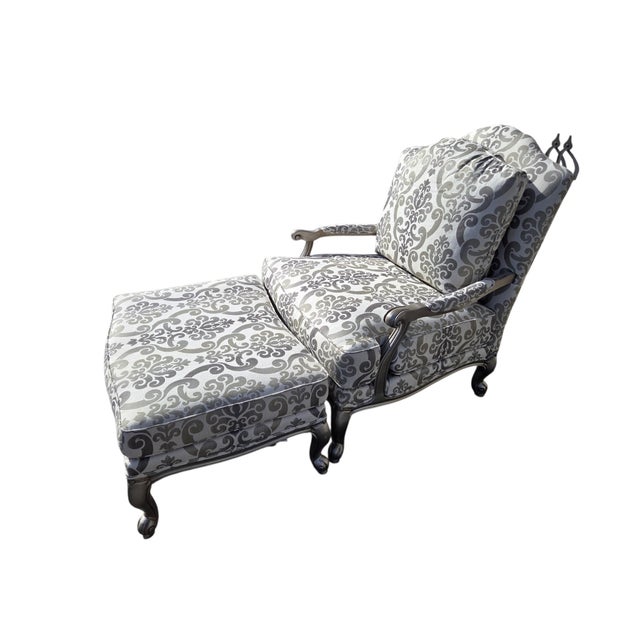 1990s Oversized Ethan Allen Versailles Bergere Lounge Chair & Ottoman Set Damask For Sale - Image 16 of 18