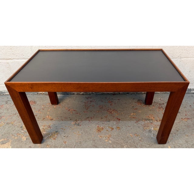 Vintage Mid-Century Modern Teak & Black Formica Nesting Tables – Set of 2 For Sale - Image 4 of 15