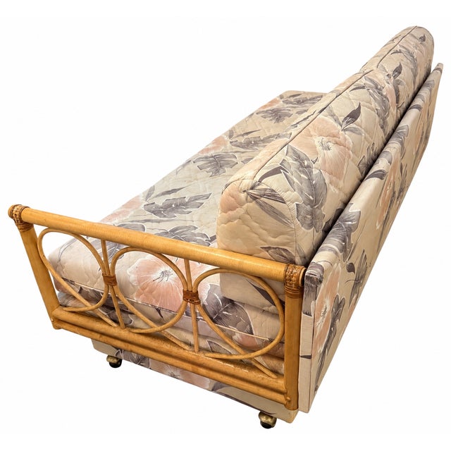 1970s Vintage Mid-Century Modern Rattan Daybed & Sleeper Sofa For Sale - Image 5 of 7