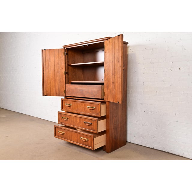 Thomasville Mid-Century Modern Campaign Walnut Armoire Dresser, Circa 1970s For Sale In South Bend - Image 6 of 13