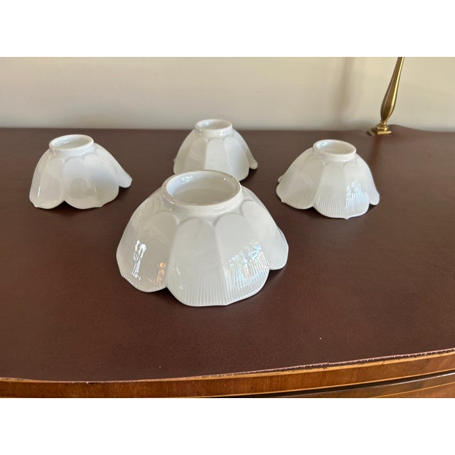 1970s 1970s Hollywood Regency White Porcelain Lotus Bowls, Set of 4 For Sale - Image 5 of 6