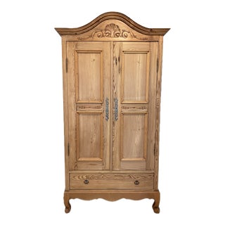 Late 19th Century French Pine Armoire For Sale