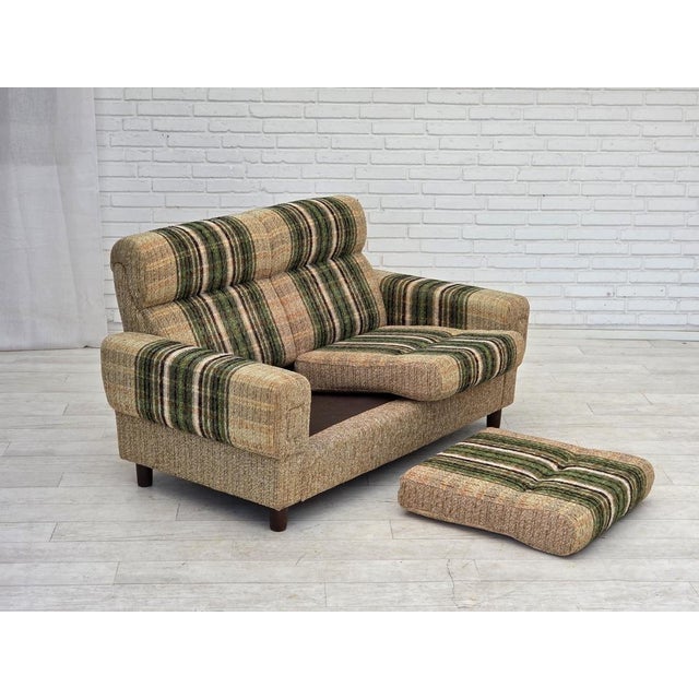 Danish 2-Seater Sofa in Furniture Wool by Nisbo Horsens, 1980s For Sale - Image 9 of 16