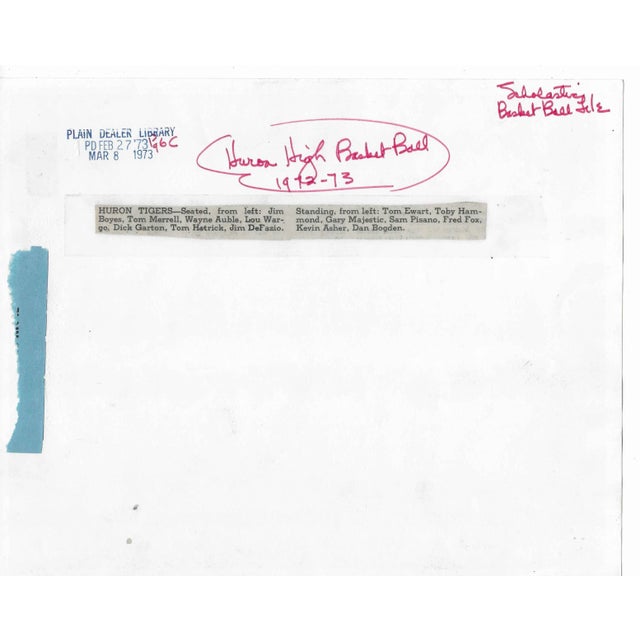 Figurative 1973 Basketball Photograph of the Huron High Tigers For Sale - Image 3 of 3