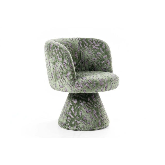 Height 72 cm.Width 53 cm.Depth 62 cm.Seat height 45 cm.