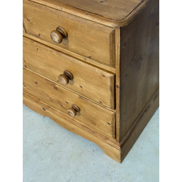 Two Over Two Drawers - Antique Pine Chest of Drawers From England For Sale - Image 6 of 18