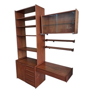 Mid-Century Vintage Danish Teak Floating Wall Display Unit in the style of Ladderax, 1960 For Sale