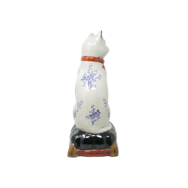 Vintage Large Staffordshire Style Ceramic Cat on Pillow Sculpture For Sale - Image 9 of 13