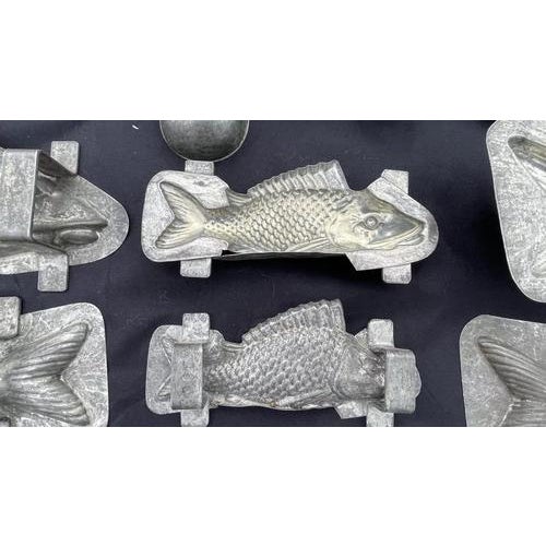 Antique Metal Chocolate Molds, 1900s, Set of 129 For Sale - Image 16 of 18