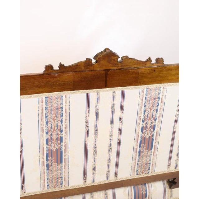 Antique Klunke Style 3-Seater Sofa in in Walnut and Striped Upholstery, 1890s For Sale - Image 10 of 13