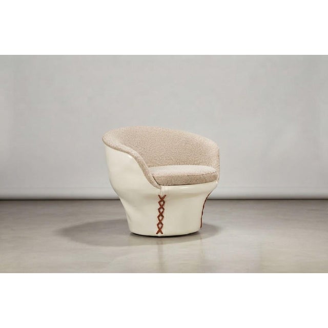 Mid-Century Modern Hungarian Mushroom Lounge Chairs with Bouclé Upholstery, 1960s, Set of 2 For Sale - Image 4 of 7