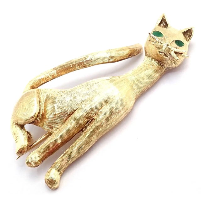 Mid 20th Century Tiffany & Co. Yellow Gold Emerald Cat Pin Brooch For Sale - Image 11 of 11