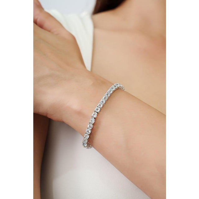13 Ct Natural Sky Blue Aquamarine Tennis Bracelet in Sterling Silver For Sale - Image 4 of 13