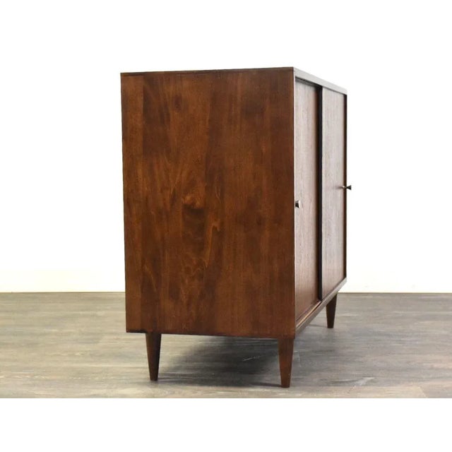 Mid-Century Modern Walnut MCM Credenza Cabinet For Sale - Image 3 of 9