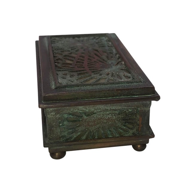 Art Nouveau Tiffany Studios Stamp Box For Sale - Image 3 of 8