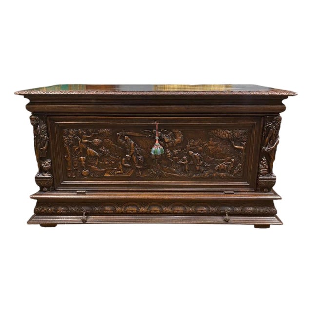 Italian Renaissance Carved Walnut Buffet Trunk, 1830s For Sale