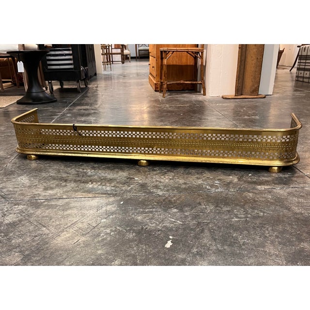 Early 20th Century Antique English Reticulated Brass Fireplace Fender For Sale - Image 5 of 11