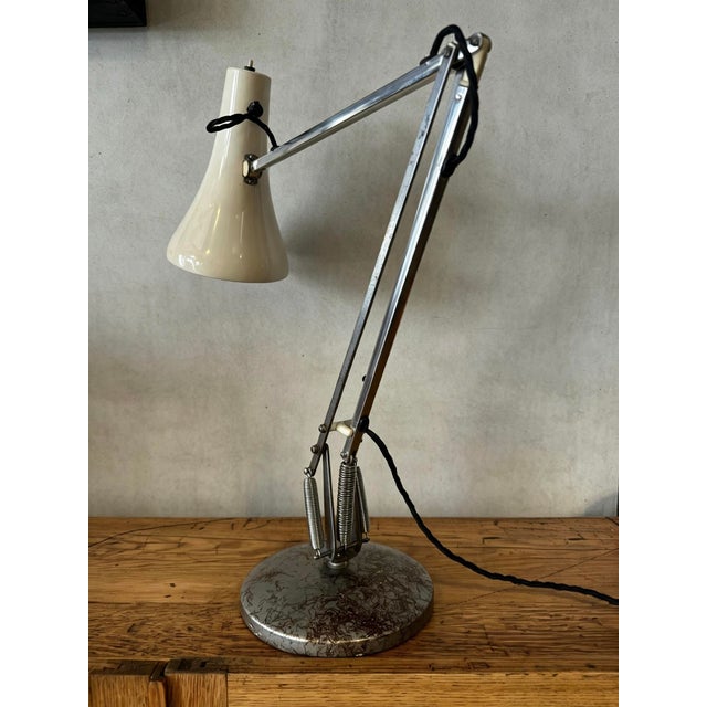 George Carwardine Model 90 Anglepoise Table Lamp by George Carwardine for Herbert Terry & Sons, 1970s For Sale - Image 4 of 11