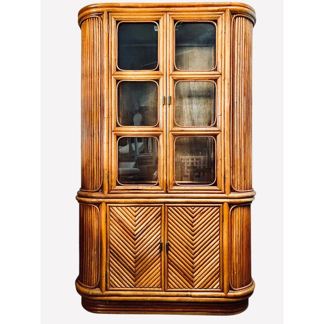 Vintage Split Reed Rattan China Cabinet For Sale - Image 16 of 17