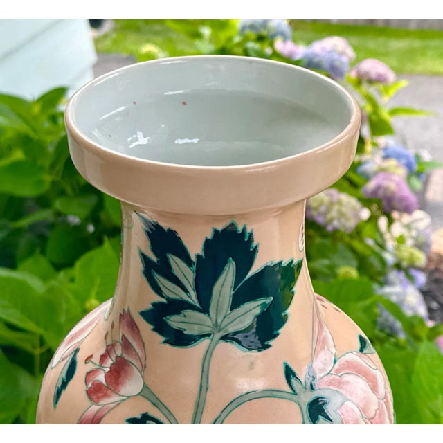 Mid 20th Century Pink Chrysanthemum Hand Painted Chinese Vase For Sale - Image 9 of 10