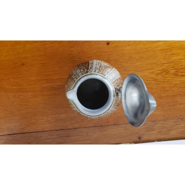 Circa 1890 German Raeren Stoneware Lidded Jug With Tudor Style Rose Seal For Sale In New Orleans - Image 6 of 11