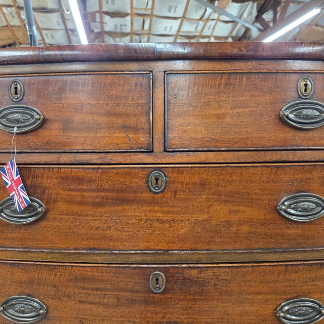 Mid 19th Century Mahogany Regency 2 Over 3 Regency Bowfront Chest on Splay Bracket Feet For Sale - Image 18 of 18
