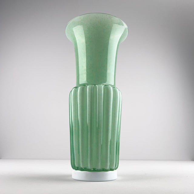 Green Ribbed Glass Vase by Barovier & Toso, Italy, 1990s For Sale - Image 7 of 8
