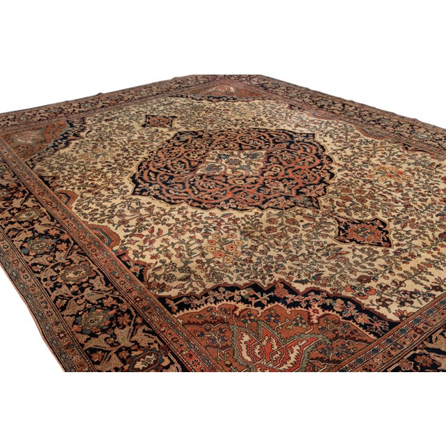 Antique Beige Sarouk Farahan Persian Handmade Wool Rug For Sale In New York - Image 6 of 13