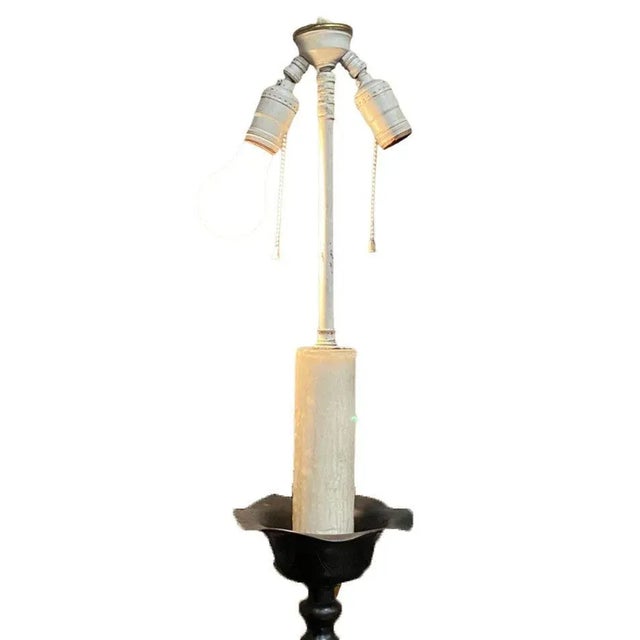 1950s Mid-Century James Mont Style Bronze Chinese-Inspired Table Lamp For Sale - Image 5 of 12