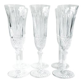 Example of Champagne Flutes in Detroit