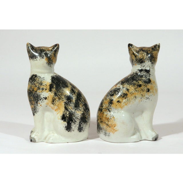 Pair of Staffordshire Pottery Seated Calico Cats For Sale In Philadelphia - Image 6 of 7