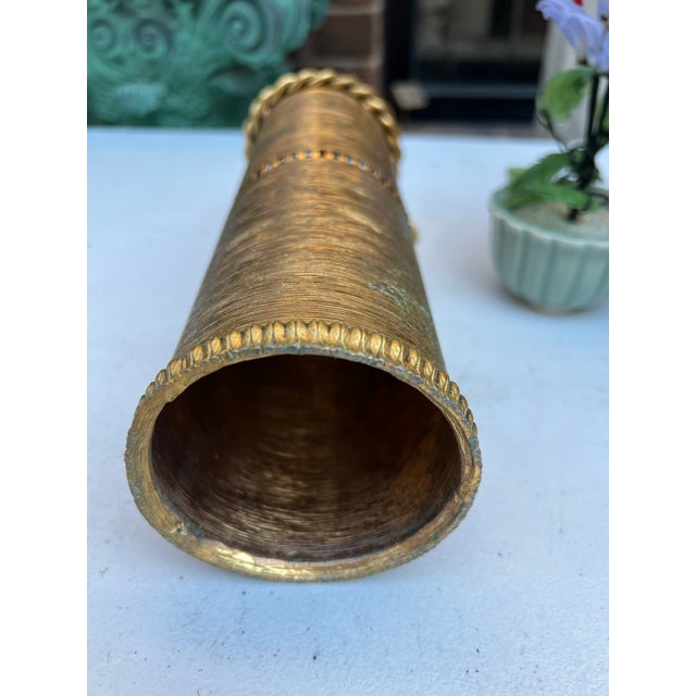 Traditional 1970s Small Brass Detailed Tassels Urn For Sale - Image 3 of 5