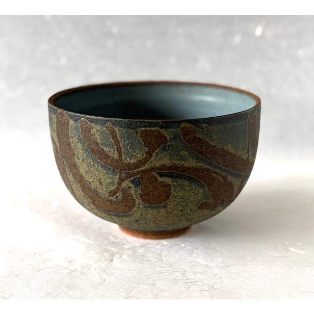 I love this bowl. It's a striking example of a Studio Art Pottery Bowl created by Gerry Williams. It shows Gerry's...