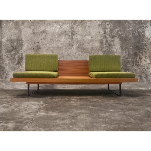 1970s Mahogany Daybed Sofa by Drevotár, 1970s For Sale - Image 5 of 7
