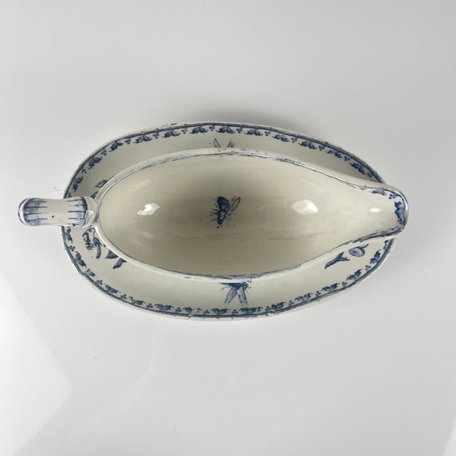 Blue Carmen Gravy Boat in Blue Earthenware from Sarreguemines, 1875-1900 For Sale - Image 8 of 13