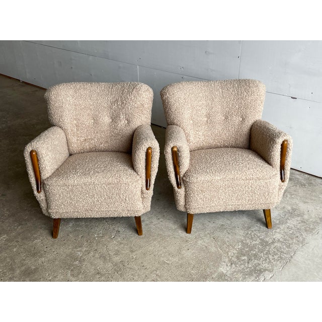 Modern Scandinavian Lounge Chairs in Bouclé and Beech, 1940s, Set of 2 For Sale - Image 10 of 10