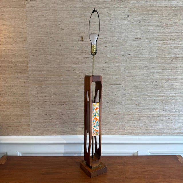 Modeline Mid Century Modern Modeline Walnut Enamel and Burlwood Table Lamp by John Keal C. 1959 For Sale - Image 4 of 12