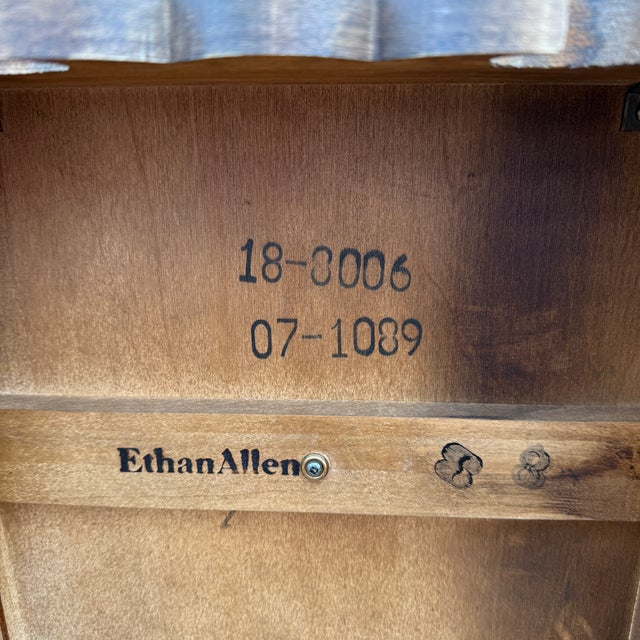 1980s Ethan Allen Circa 1776 Colonial Solid Maple Octagonal Side Table (18-8006) For Sale - Image 10 of 12