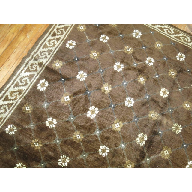 Mid-Century Modern Chocolate Brown Vintage Turkish Rug - 6'9" x 9'2" For Sale - Image 3 of 6