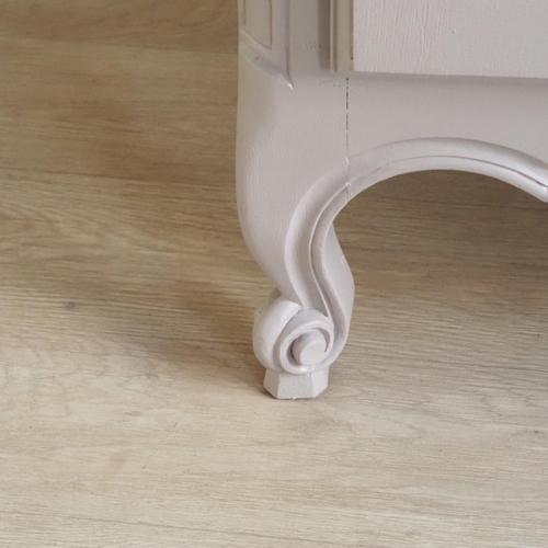 Lavender French Display Cabinet with Mirrored Back Panel, 1890s For Sale - Image 8 of 18